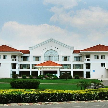 Yunnan Dianchi Garden Resort Hotel & Spa Kunming Exterior photo