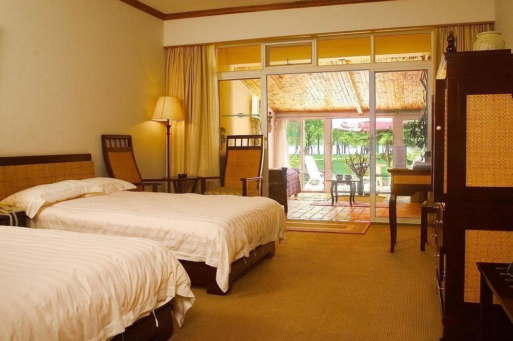 Yunnan Dianchi Garden Resort Hotel & Spa Kunming Exterior photo